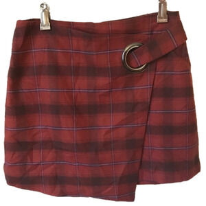 𝅺FREE People plaid mini skirt. Size 0. Burgundy plaid.